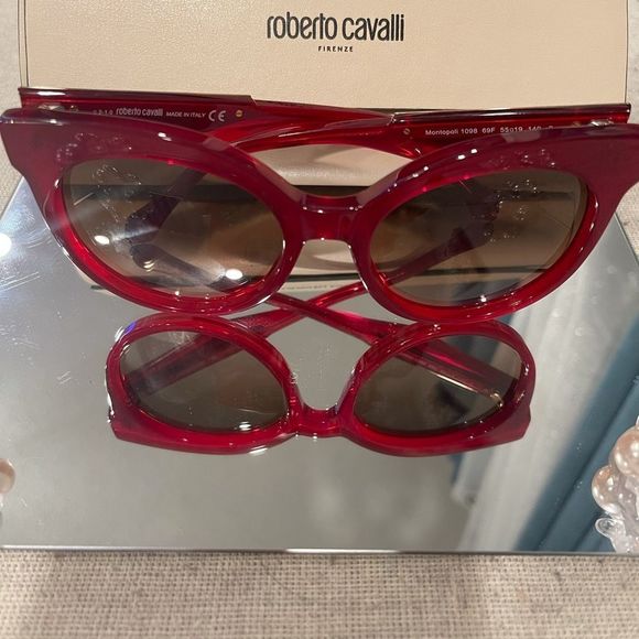 Roberto Cavalli Cat Eye Sunglasses - Picture 14 of 17